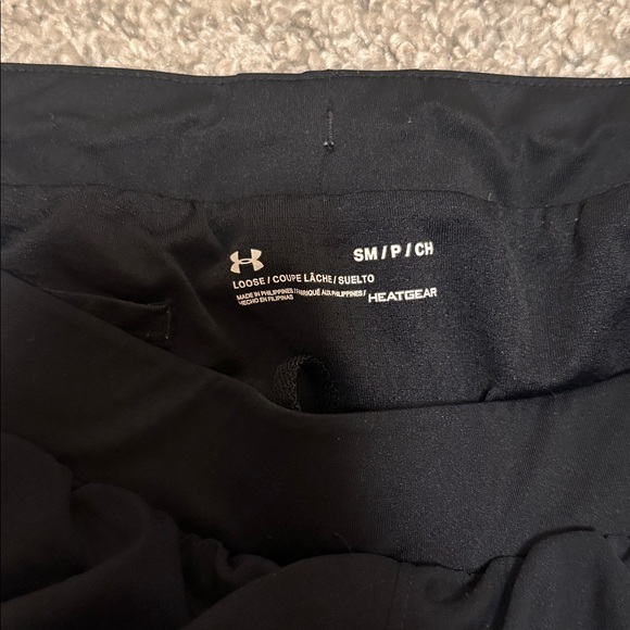 Under Armour Women's Shorts - Picture 3 of 3